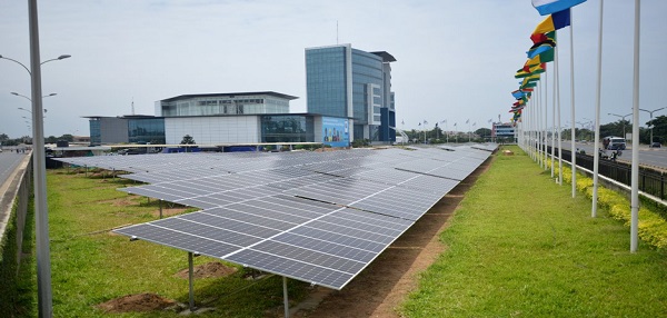 Ecobank : les revenus progressent de 15 % à 1,3 milliard de dollars au premier semestre 2026