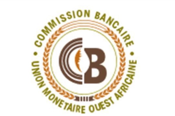 Togo : la Commission bancaire de l’UMOA adresse 5 injonctions à 5 banques en 2025