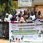 Tchaoudjo : Me OURO-SAMA Yaouza et l’AECT accompagnent 151 élèves et étudiants issus de familles démunies