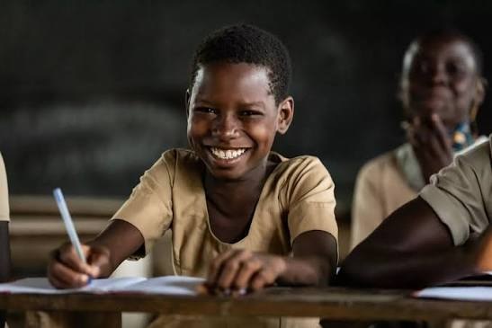 Éducation : le Togo accélère ses investissements pour renforcer l’école